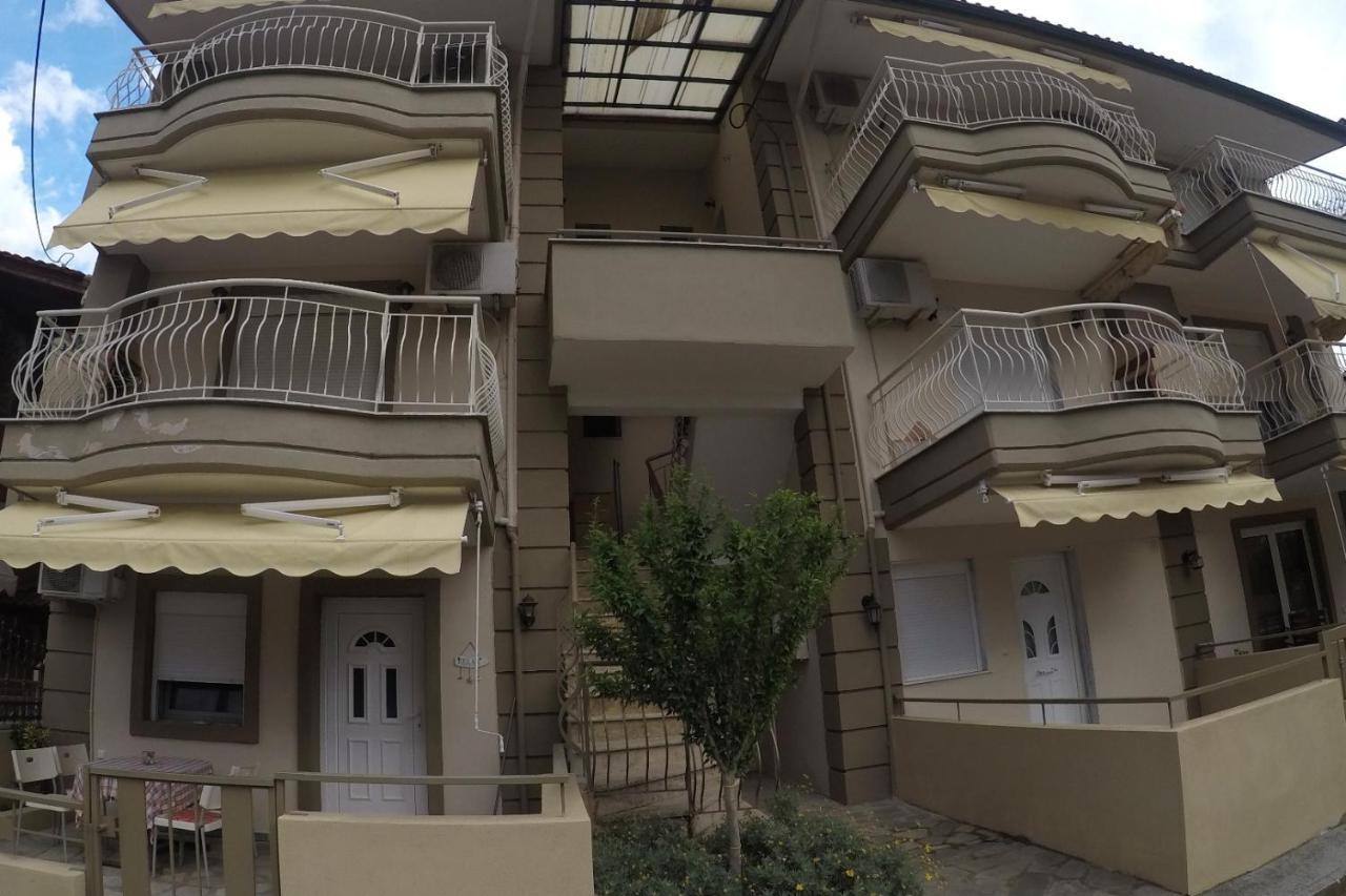 Ofrinio Central Apartments מראה חיצוני תמונה