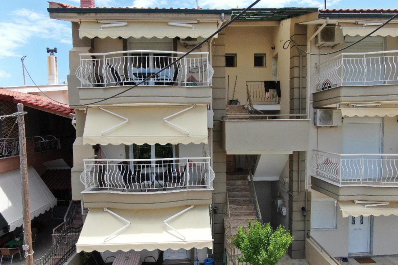 Ofrinio Central Apartments מראה חיצוני תמונה