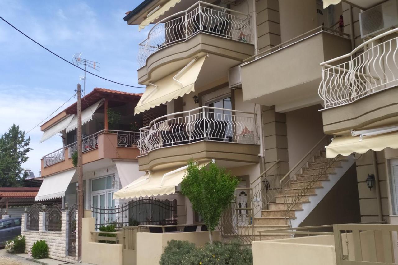 Ofrinio Central Apartments מראה חיצוני תמונה