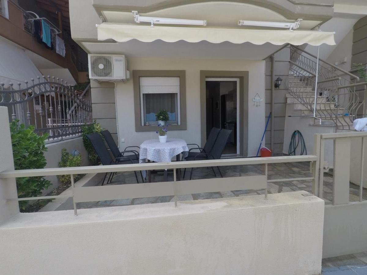 Ofrinio Central Apartments מראה חיצוני תמונה