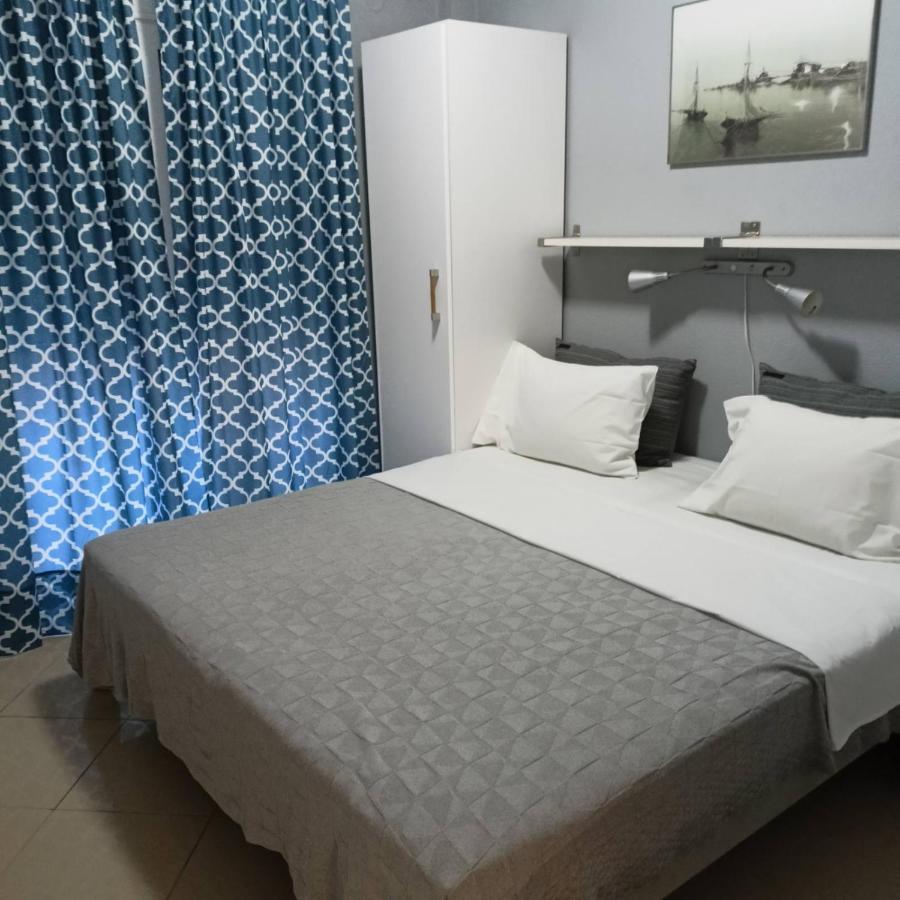 Ofrinio Central Apartments מראה חיצוני תמונה